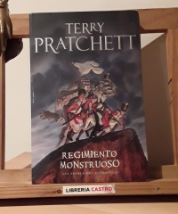 Regimiento monstruoso. Una novela del Mundodisco - Terry Pratchett