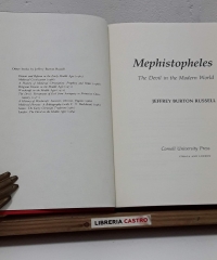 Mephistopheles. The Devil in the Modern World - Jeffrey Burton Russell.
